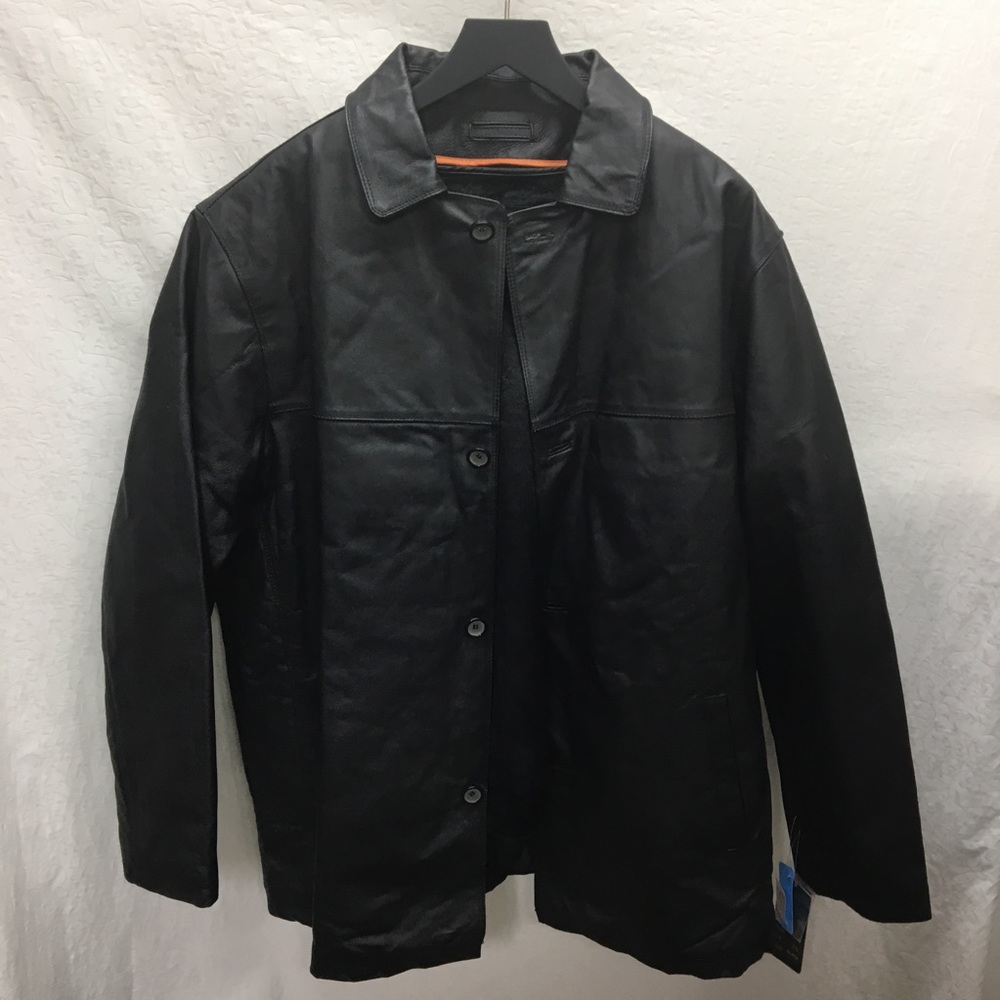 Wilda men’s leather coat with removable liner. NWT
